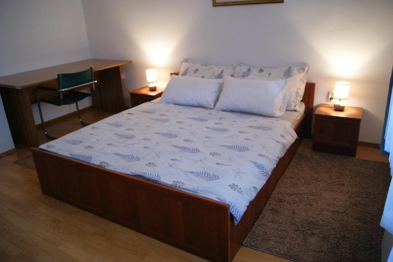 Apartment Lynx Korenica Extérieur photo