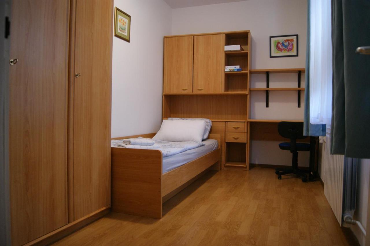 Apartment Lynx Korenica Extérieur photo