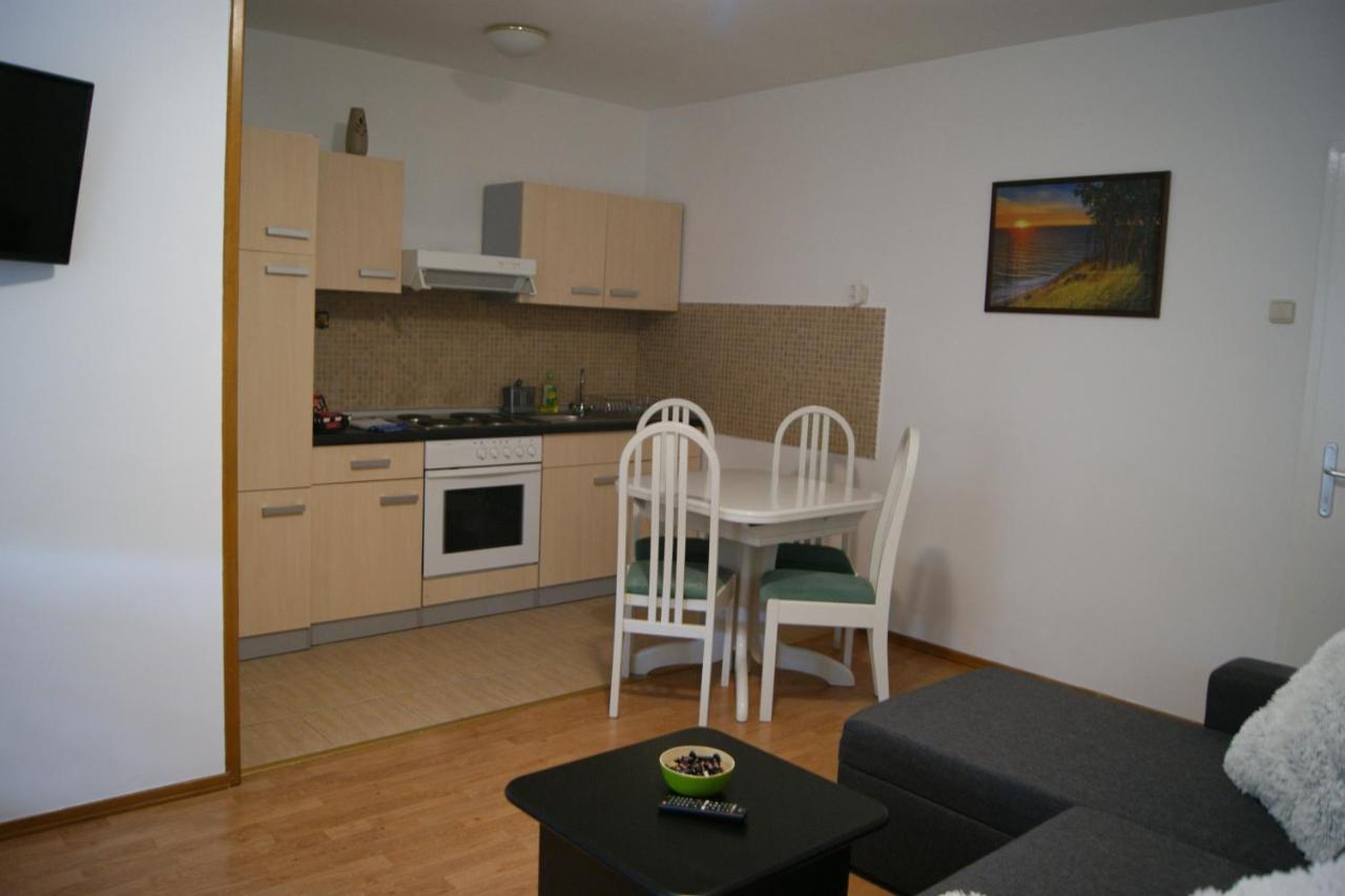 Apartment Lynx Korenica Extérieur photo