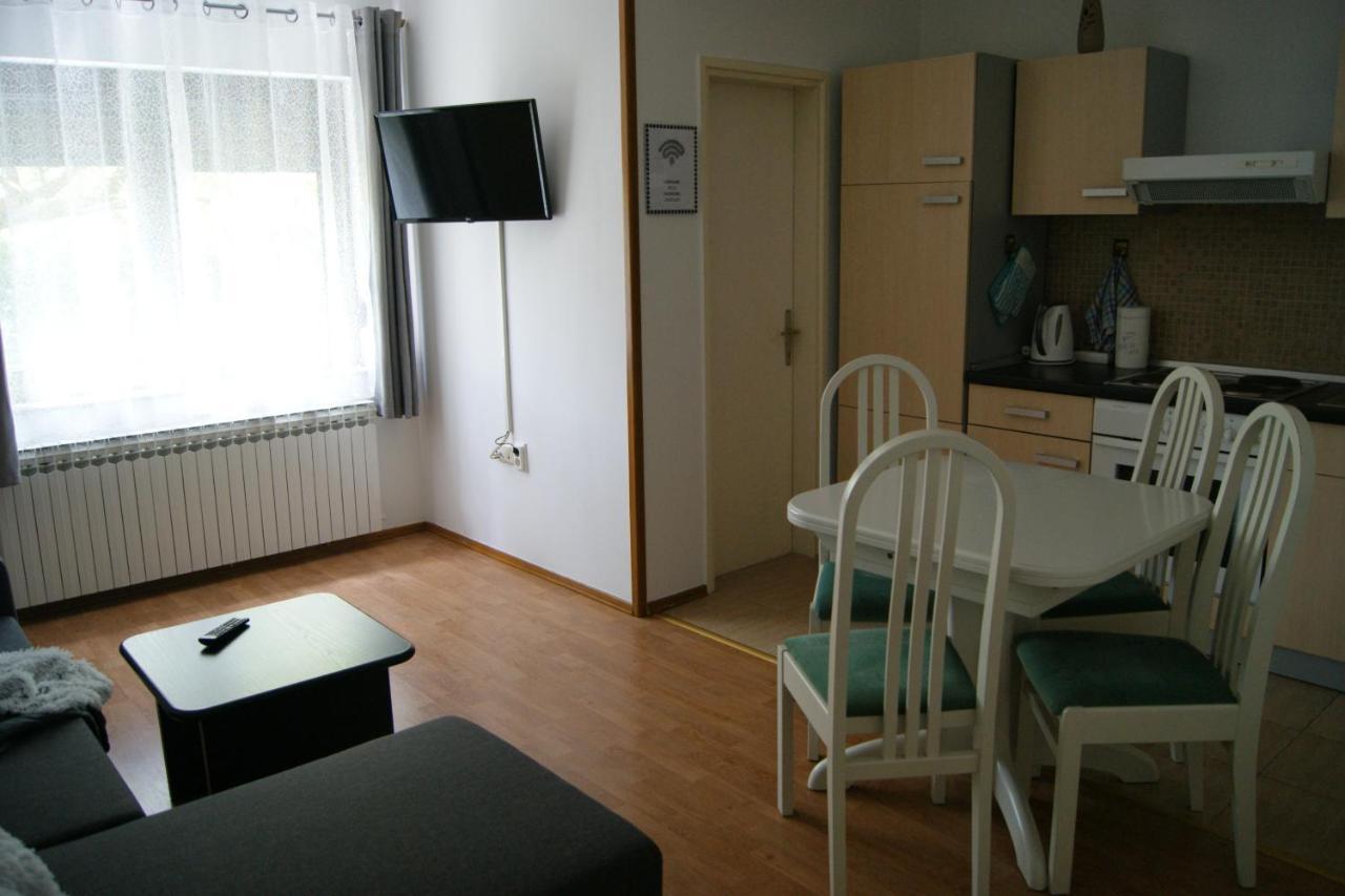 Apartment Lynx Korenica Extérieur photo
